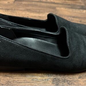 Vionic Women's Black Flats